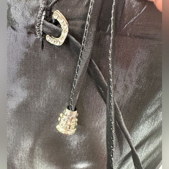 R & K EVENING Elegant Grey Metallic Satin Skirt Size 8 - Picture 3 of 9